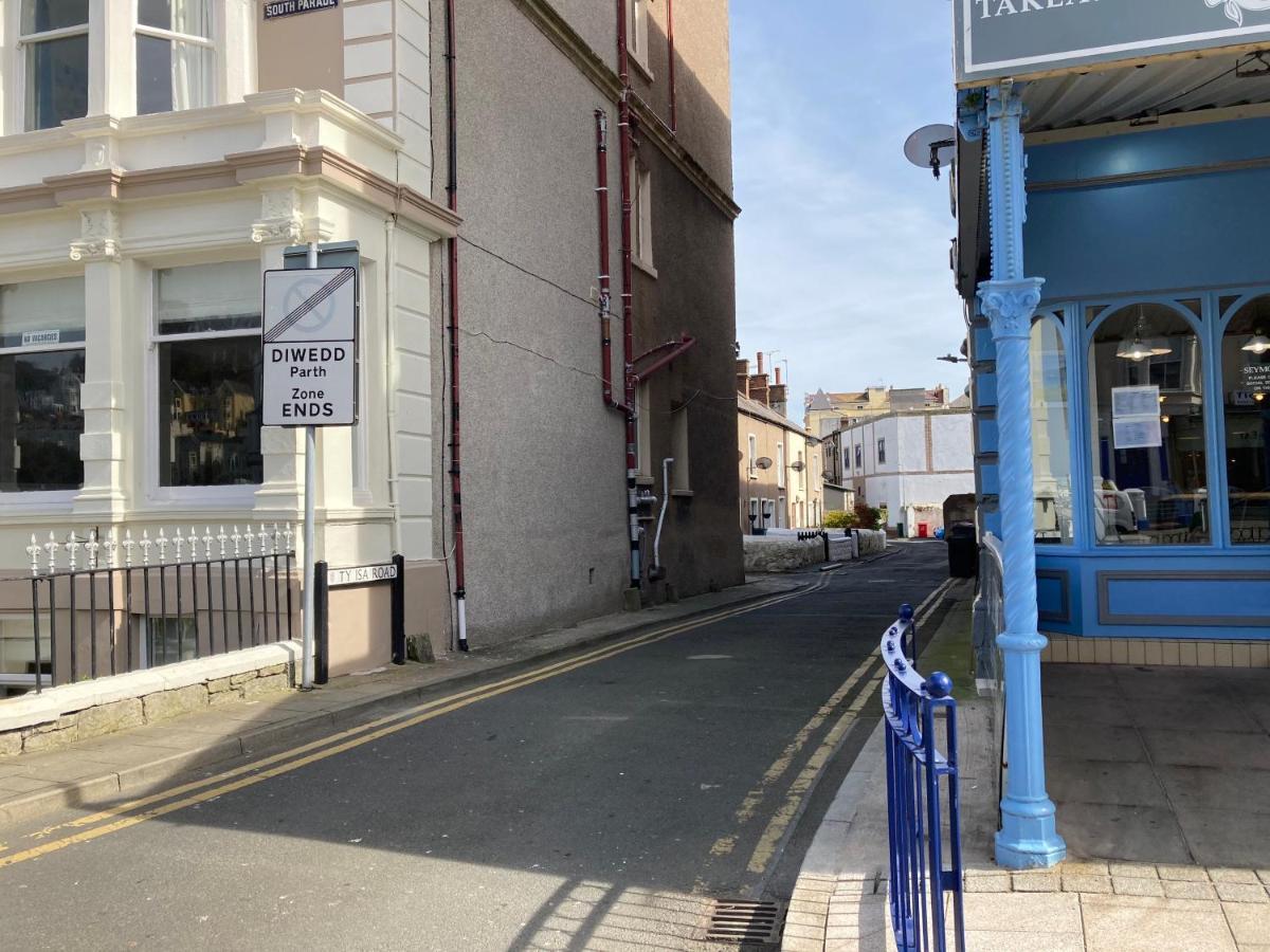 Delightful 3 Bedroomed Cottage In Llandudno Extérieur photo
